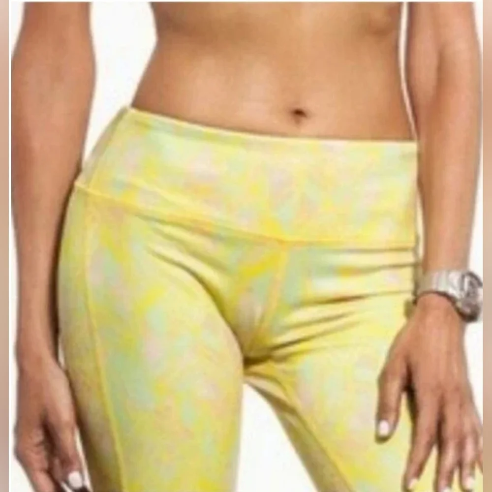 3/$25 ALO Airbrush Strech Cropped Leggings in Zest Indigo Geometric Women's M - Picture 3 of 8